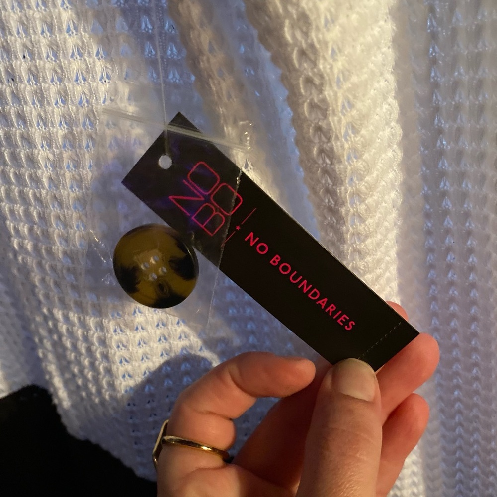 Sweater - Picture 2 of 3